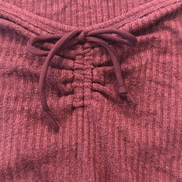 Abercrombie & Fitch Ribbed Tee with bow - Picture 3 of 4